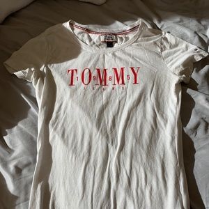 Tommy t- shirt